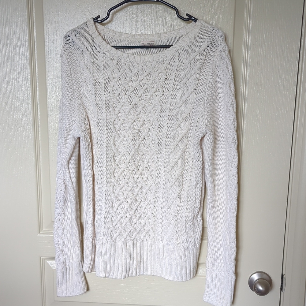 GAP Women's Ivory Cable Knit Sweater